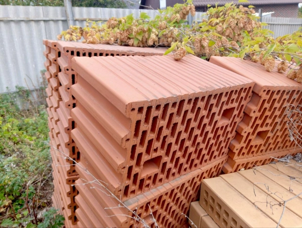 Купить дом на улице Везельская в Белгороде. Вариант № 6263971, 18, площадь -  квм, цена 5500000 рублей