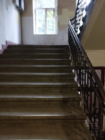 Купить комнату в Калининградской области. Вариант № 10579868, 5, площадь -  квм, цена 2200000 рублей