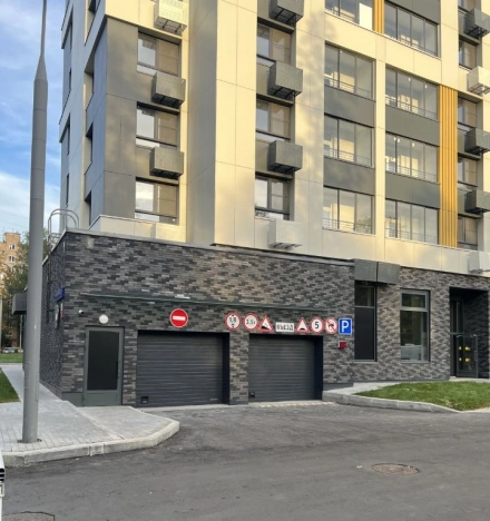 Купить квартиру в Москве. Вариант № 5832035, 3, площадь -  квм, цена 18490000 рублей