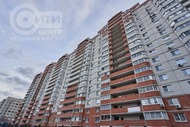 Купить однокомнатную квартиру в Воронеже. Вариант № 7861614, 12, площадь - квм, цена 4699000 рублей