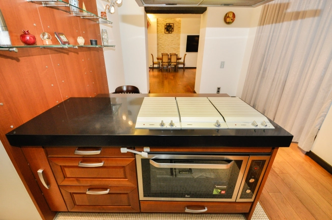 Купить трехкомнатную квартиру на вторичке на улице Костычева в Новосибирске. Вариант № 22154, 8, площадь -  квм, цена 14500000 рублей