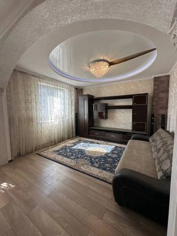 Купить квартиру в Краснодаре. Вариант № 1727282, 8, площадь - квм, цена 7800000.0000 рублей