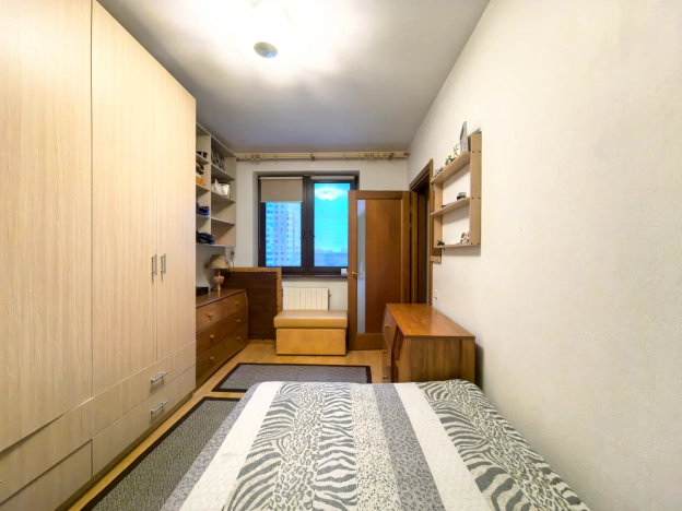 Купить квартиру в районе Раменки в Москве. Вариант № 20436, 19, площадь -  квм, цена 36500000 рублей