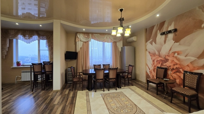 Купить трехкомнатную квартиру на улице Коммунистическая в Пензенской области. Вариант № 10276825, 2, площадь -  квм, цена 28000000 рублей