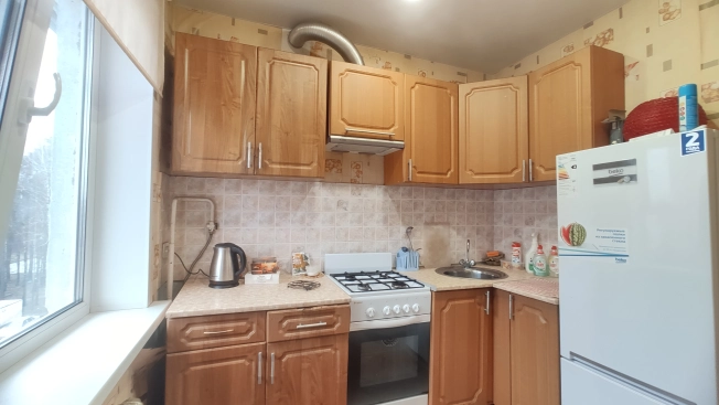 Купить однокомнатную квартиру на улице Школьная в Калужской области. Вариант № 21746, 6, площадь -  квм, цена 2150000 рублей