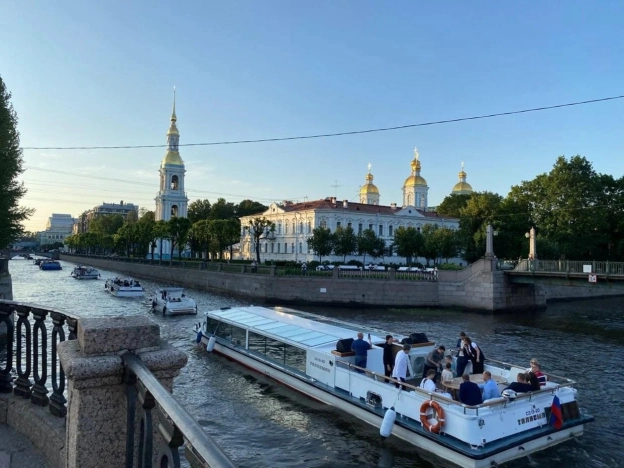 Купить двухкомнатную квартиру в Санкт-Петербурге. Вариант № 10335848, 17, площадь -  квм, цена 19400000 рублей