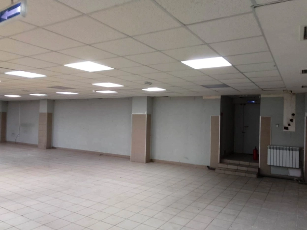 Снять коммерческую недвижимость в Омске. Вариант № 4019169, 8, площадь -  квм, цена 384800 рублей