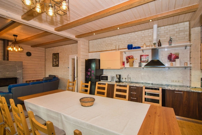 Купить дом на улице Центральная в Ивановской области. Вариант № 7725234, 5, площадь -  квм, цена 40000000 рублей