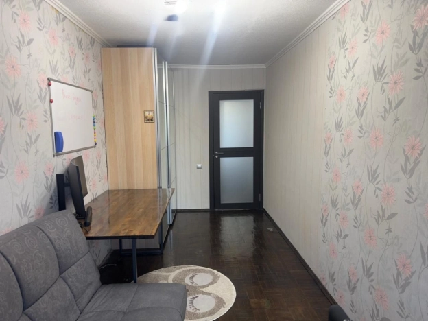 Купить трехкомнатную квартиру в районе Кировский в Ростове-на-Дону. Вариант № 5457721, 3, площадь -  квм, цена 6100000 рублей