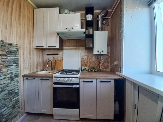 Купить трехкомнатную квартиру в Ивановской области. Вариант № 5515354, 8, площадь -  квм, цена 2580000 рублей