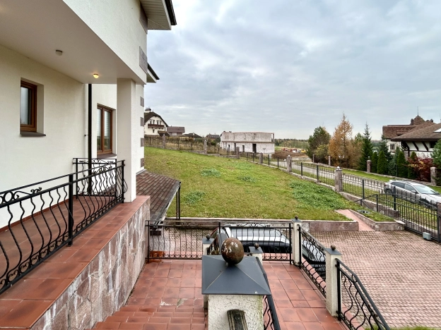 Купить дом в Москве. Вариант № 5270277, 42, площадь -  квм, цена 60000000 рублей