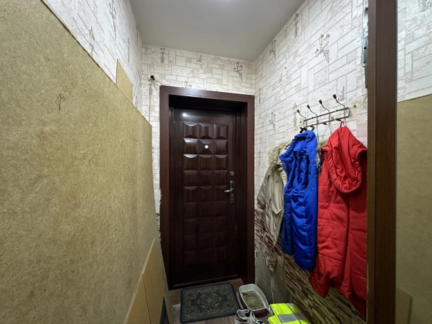 Купить двухкомнатную квартиру в Микрорайоне 15-й, Ангарск в Ангарске. Вариант № 33444, 10, площадь -  квм, цена 3450000 рублей