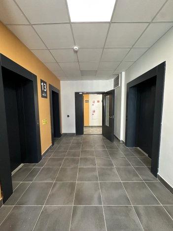 Купить двухкомнатную квартиру у метро Девяткино в Санкт-Петербурге. Вариант № 2563295, 12, площадь -  квм, цена 7700000 рублей