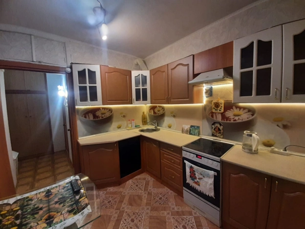 Снять квартиру в Тобольске. Вариант № 10332171, 3, площадь -  квм, цена 45000 рублей