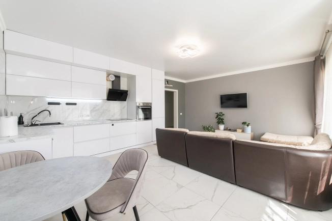 Купить двухкомнатную квартиру в Микрорайоне 142-й, Магнитогорск в Магнитогорске. Вариант № 42861, 9, площадь -  квм, цена 8500000 рублей