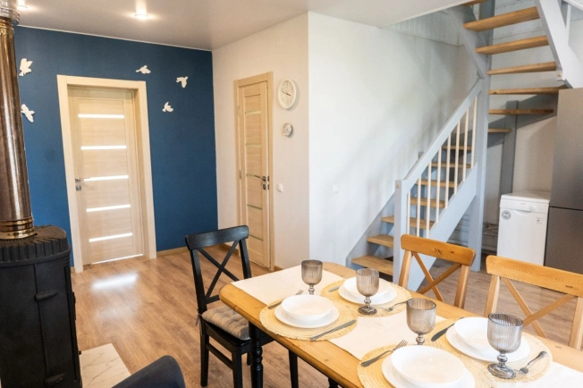 Купить дом на улице Совхозная в Тюменской области. Вариант № 8283345, 0, площадь -  квм, цена 9500000 рублей