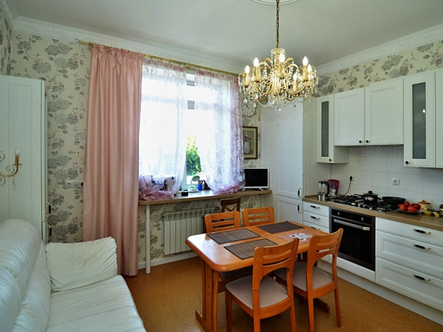 Купить квартиру на улице Кирова в Новосибирске. Вариант № 43747, 16, площадь -  квм, цена 10050000 рублей