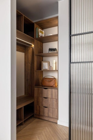 Купить квартиру в Москве. Вариант № 8430556, 16, площадь -  квм, цена 33600000 рублей