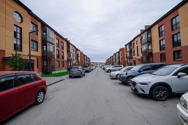 Купить двухкомнатную квартиру на улице Лиственная в Новосибирской области. Вариант № 3852186, 1, площадь -  квм, цена 5999000 рублей