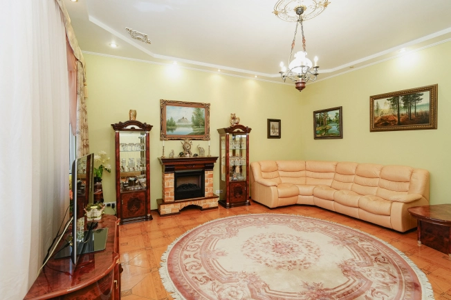 Купить таунхаус в Омске. Вариант № 37970, 3, площадь -  квм, цена 35000000 рублей