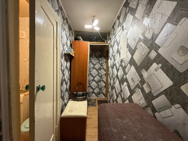 . Вариант № 49872, 7, площадь - 30.6 квм, цена 2399999 рублей