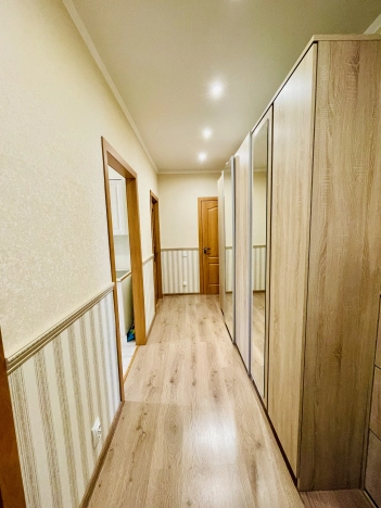 Купить двухкомнатную квартиру на улице Батумское шоссе в Краснодарском крае. Вариант № 10081, 6, площадь -  квм, цена 5350000 рублей