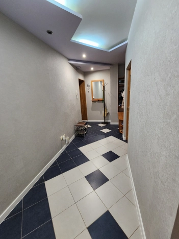 Купить двухкомнатную квартиру в Сыктывкаре. Вариант № 8114252, 19, площадь -  квм, цена 10200000 рублей