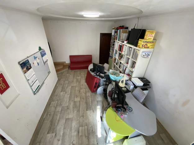 Купить офисы в Йошкар-Оле. Вариант № 41569, 1, площадь -  квм, цена 5300000 рублей