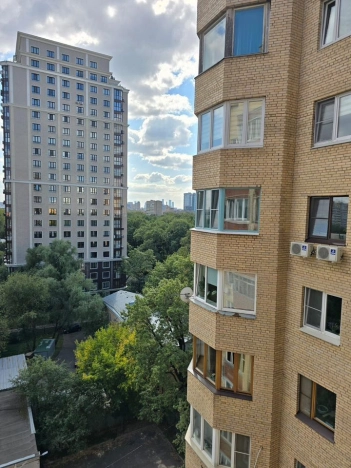 Купить квартиру в Москве. Вариант № 9886743, 1, площадь -  квм, цена 40000000 рублей