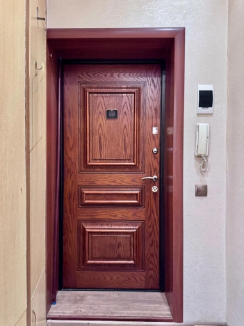 Купить квартиру в районе Дзержинский в Новосибирске. Вариант № 8153768, 23, площадь -  квм, цена 4980000 рублей