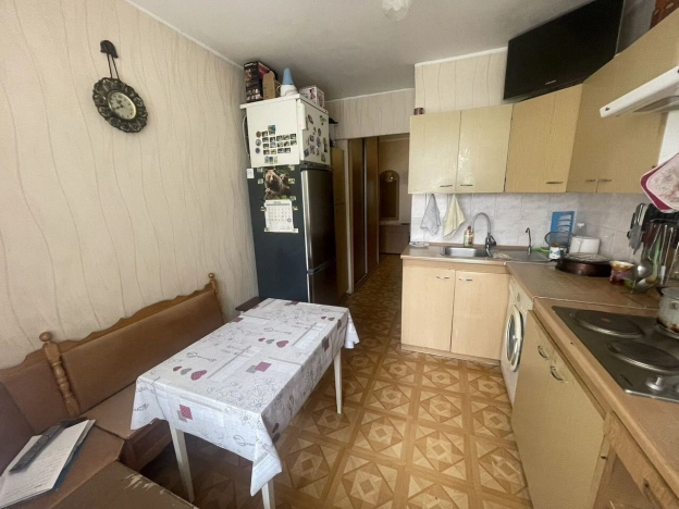 Купить трехкомнатную квартиру на улице Олега Кошевого в Калининграде. Вариант № 57205, 6, площадь -  квм, цена 8500000 рублей