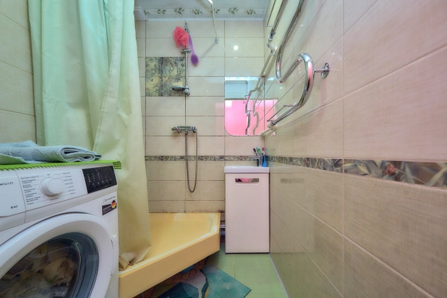 Купить трехкомнатную квартиру в Рязанской области. Вариант № 8892567, 9, площадь -  квм, цена 3100000 рублей