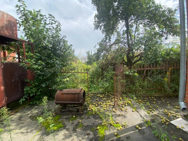 Купить дом на улице Садовая в Алтайском крае. Вариант № 1992976, 13, площадь -  квм, цена 15000000 рублей