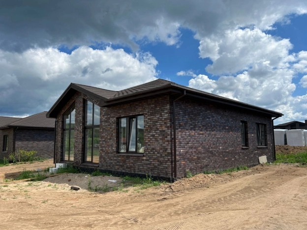 Купить дом в Калуге. Вариант № 11503, 8, площадь -  квм, цена 6700000 рублей