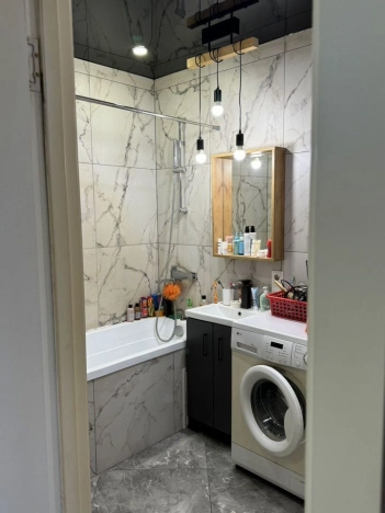 Купить трехкомнатную квартиру в Новосибирске. Вариант № 9154243, 19, площадь -  квм, цена 6900000 рублей