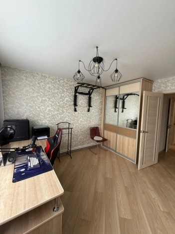 Снять квартиру в Тобольске. Вариант № 2541492, 23, площадь -  квм, цена 70000 рублей