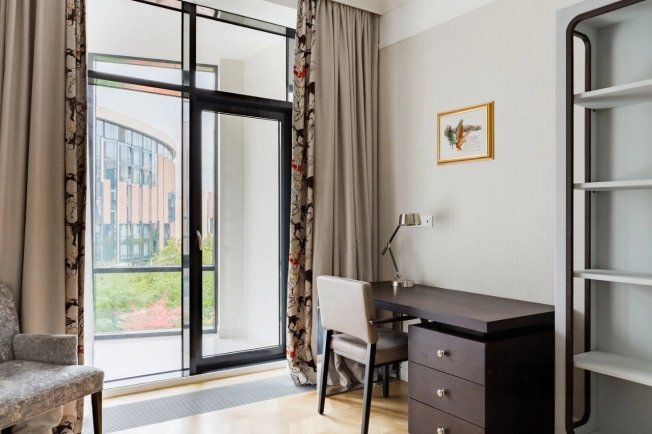 Купить многокомнатную квартиру у метро Волгоградский проспект в Москве. Вариант № 10362085, 12, площадь -  квм, цена 275000000 рублей