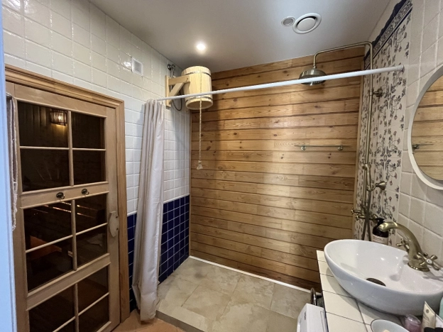 Купить дом в Омске. Вариант № 11867, 19, площадь -  квм, цена 11500000 рублей