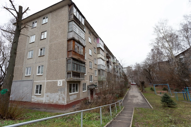 Купить квартиру в районе Октябрьский в Владимире. Вариант № 9713355, 32, площадь -  квм, цена 4400000 рублей