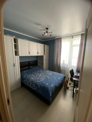 Купить трехкомнатную квартиру на улице Русская в Нижегородской области. Вариант № 10501200, 18, площадь -  квм, цена 9950000 рублей