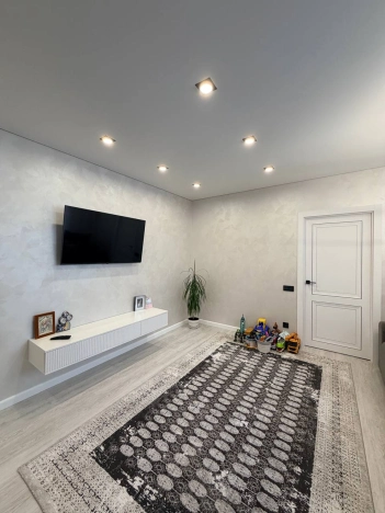 Купить трехкомнатную квартиру в Иркутске. Вариант № 10973729, 7, площадь - квм, цена 23000000 рублей