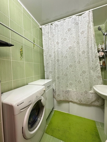 Купить двухкомнатную квартиру в Октябрьском. Вариант № 1890899, 6, площадь -  квм, цена 4640000 рублей