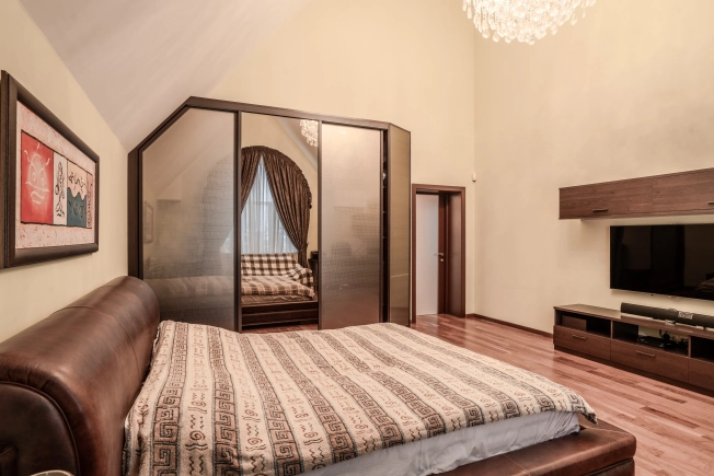 Купить дом в Москве. Вариант № 9148977, 15, площадь - квм, цена 75000000 рублей