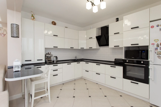 . Вариант № 4818, 10, площадь - 101 квм, цена 15000000 рублей