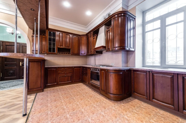 Купить пятикомнатную квартиру в Санкт-Петербурге. Вариант № 10011179, 5, площадь -  квм, цена 35000000 рублей