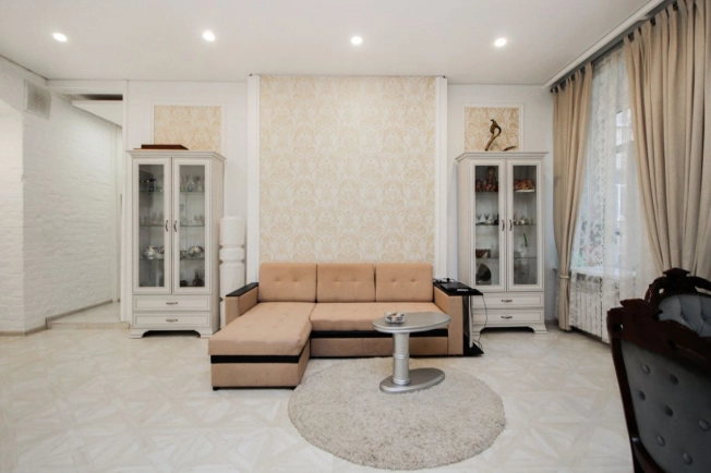 Купить трехкомнатную квартиру в районе Центральный в Санкт-Петербурге. Вариант № 8095299, 1, площадь -  квм, цена 24800000 рублей