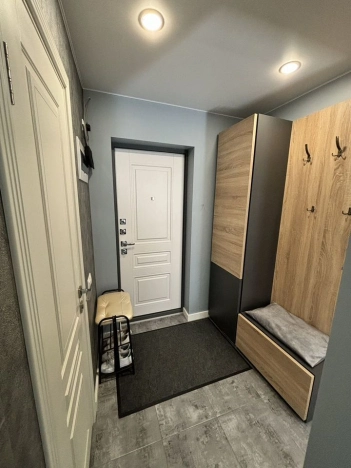 Купить однокомнатную квартиру на улице Серпуховский Вал в Москве. Вариант № 10818968, 5, площадь -  квм, цена 10300000 рублей