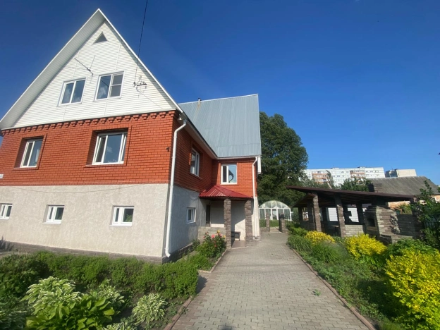 Купить дом на улице Спортивная в Пензенской области. Вариант № 49847, 3, площадь - квм, цена 14900000 рублей