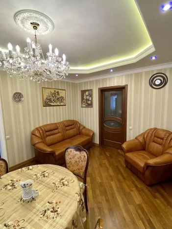 Купить пятикомнатную квартиру в Нижегородской области. Вариант № 2893384, 19, площадь -  квм, цена 48000000 рублей