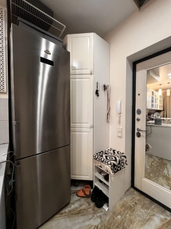 Купить квартиру в Москве. Вариант № 9874087, 8, площадь -  квм, цена 18000000 рублей